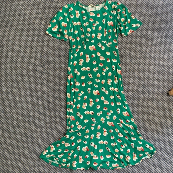 boden felicity jersey dress Boden Women's Cathy Notch Neck Jersey Dress in Green main image 1
